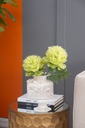 FLORERO DE CERAMICA BLANCO CON DETALLE DE FLORES PEQUEÑO