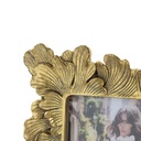PORTA RETRATO DE RESINA DORADO CLASICO