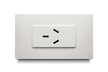 Toma Nema 10-20R 2P+T 220V Bl. Premium