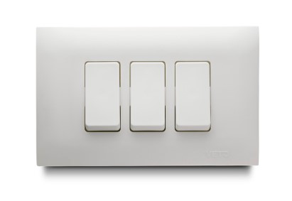 Conmutador Triple S/Luz Blanco Veto Vive
