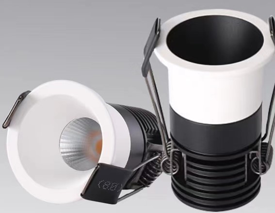 O. Dragon Peq. Prof. Red. Aluminio Blanco 5W 3K (40X67Mm)