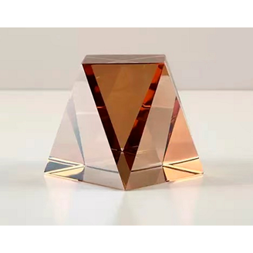 [350012 | AJM-12] Figura De Triangulo De Cristal Ambar